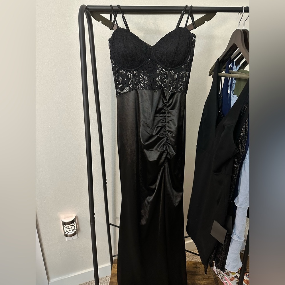 Black Windsor Floor Length Gown / Dress
